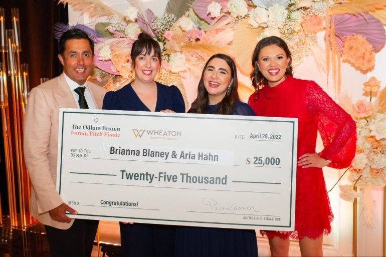 Pocketed-co-founders-win-at-Forum-Pitch-Finale-770x513